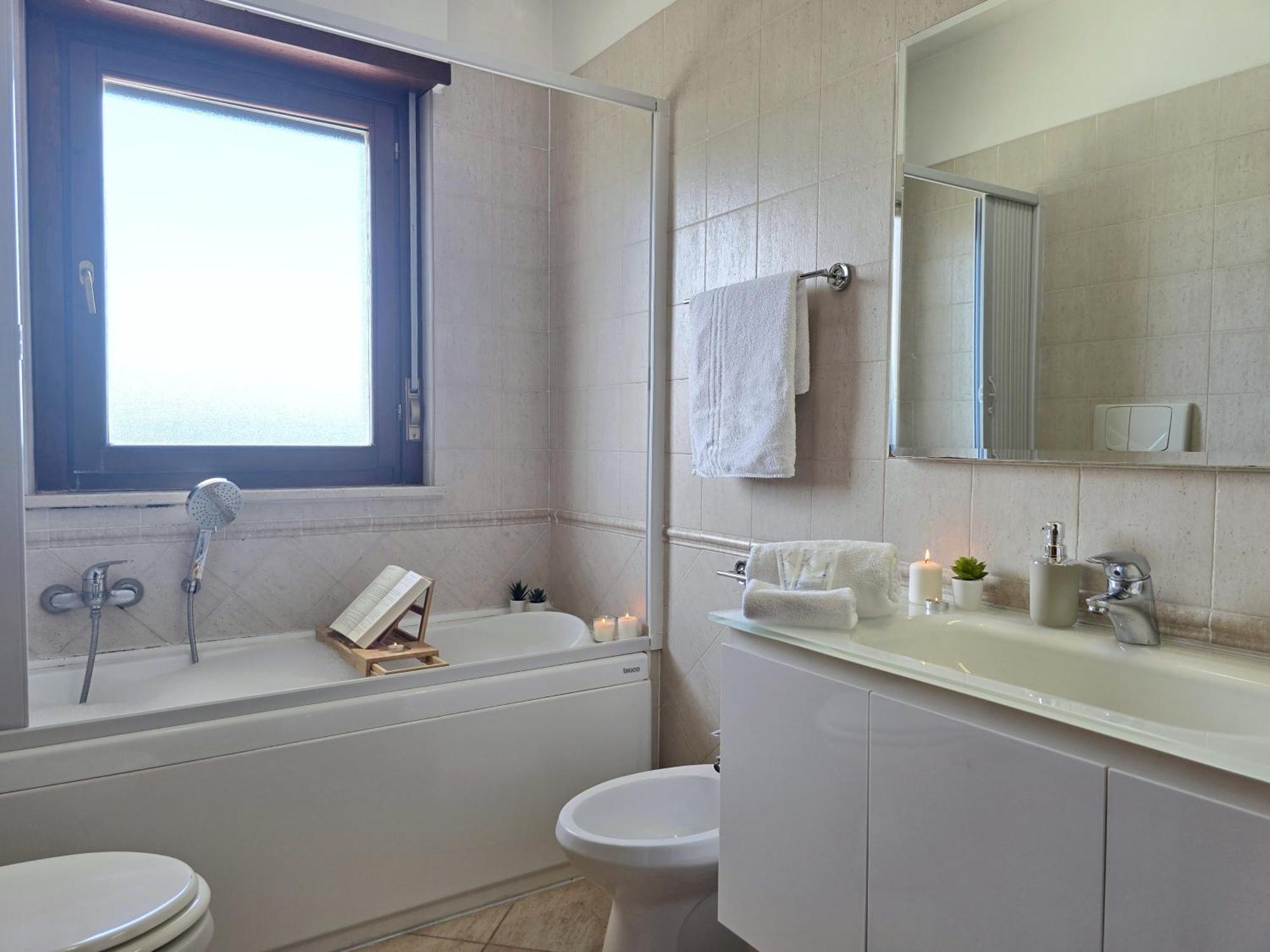 Casa Relax Con Terrazza Panoramica Διαμέρισμα Φιουμιτσίνο Εξωτερικό φωτογραφία